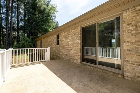 7 Blue Ridge Court Luray VA 22835