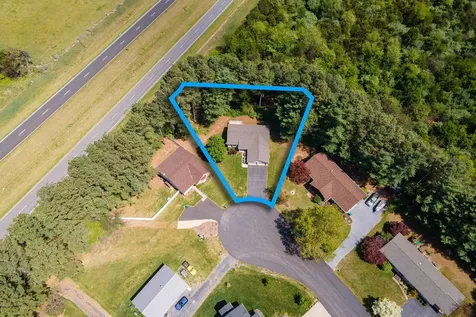 7 Blue Ridge Court Luray VA 22835