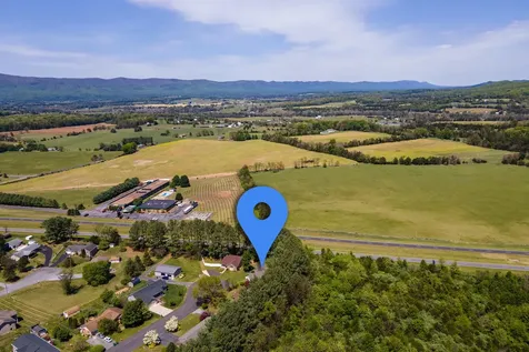 7 Blue Ridge Court Luray VA 22835