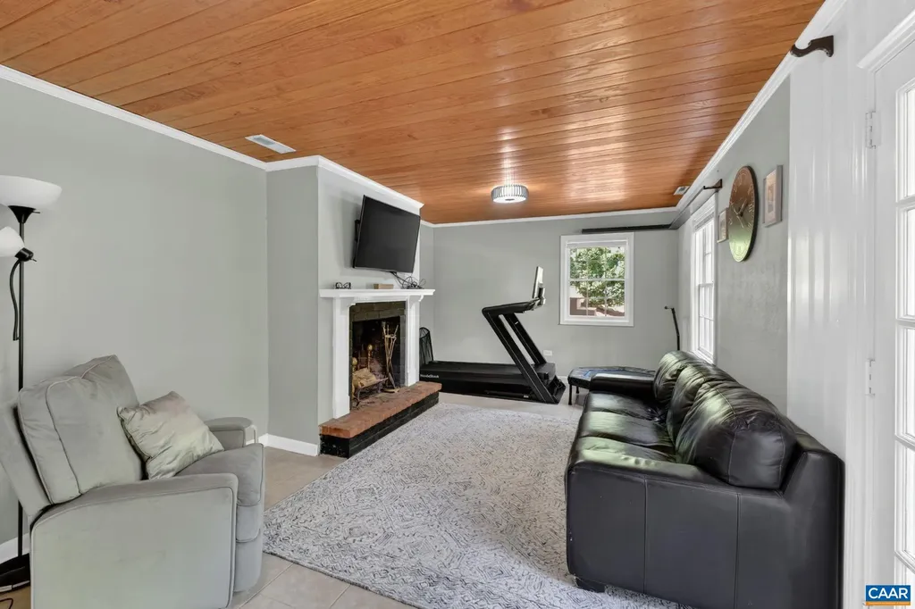 128 Bennington Road N Charlottesville VA 22901