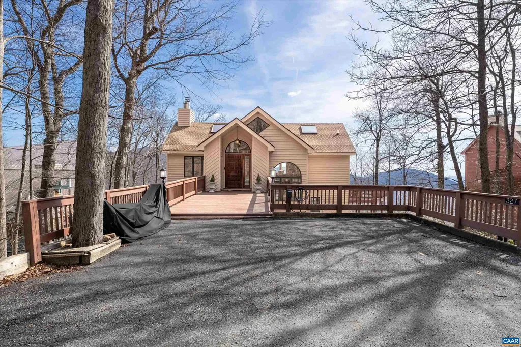 327 Crawfords Edge Roseland VA 22967