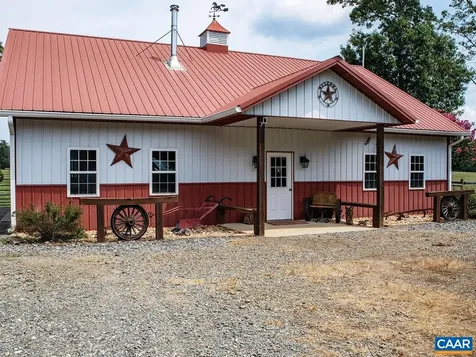 615 Riggs Road Louisa VA 23093