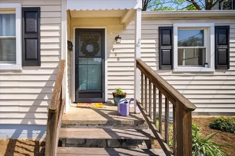 428 Poplar Avenue S Waynesboro VA 22980