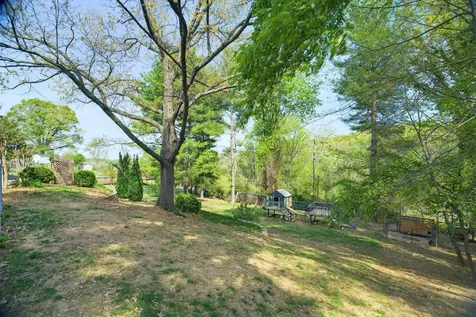 505 Victoria Drive Staunton VA 24401