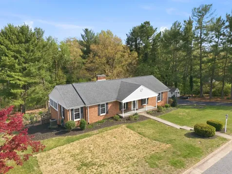 505 Victoria Drive Staunton VA 24401