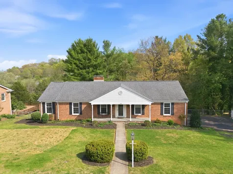 505 Victoria Drive Staunton VA 24401