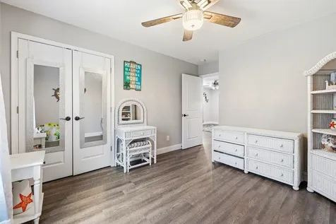 206 Summit Avenue W Elkton VA 22827
