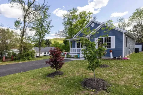206 Summit Avenue W Elkton VA 22827