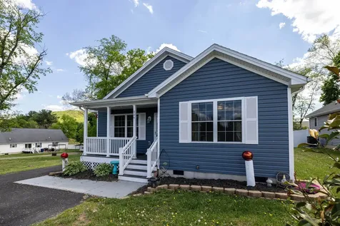 206 Summit Avenue W Elkton VA 22827