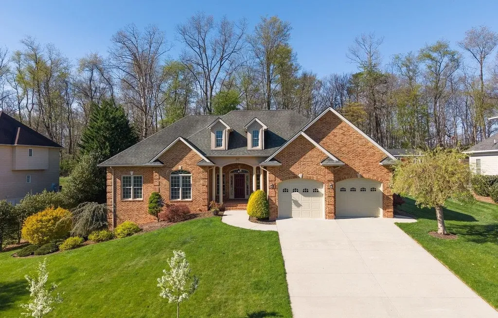 3107 Brookshire Drive Rockingham VA 22801