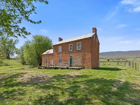 7149 Joseph Funk Lane Singers Glen VA 22850