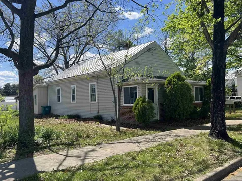 203 6th Street Grottoes VA 24441