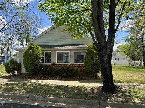 203 6th Street Grottoes VA 24441