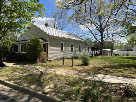 203 6th Street Grottoes VA 24441