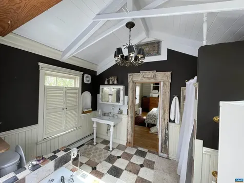 954 Old Lynchburg Road Charlottesville VA 22903