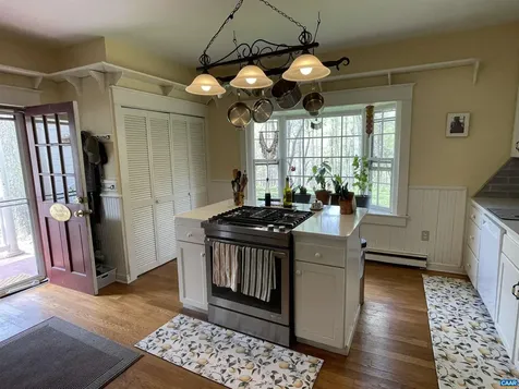 954 Old Lynchburg Road Charlottesville VA 22903