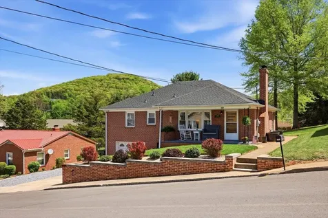 503 Ritchie Boulevard Staunton VA 24401