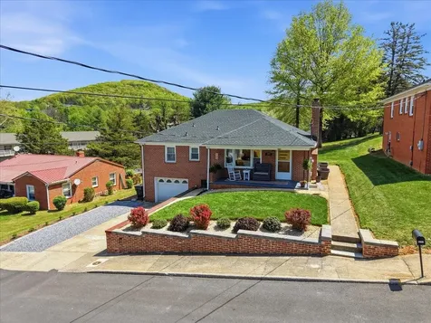 503 Ritchie Boulevard Staunton VA 24401