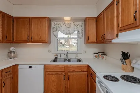 25 Emery Street Harrisonburg VA 22801