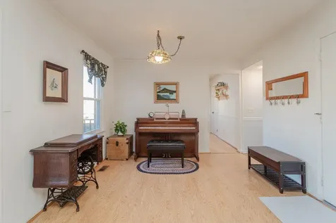 25 Emery Street Harrisonburg VA 22801