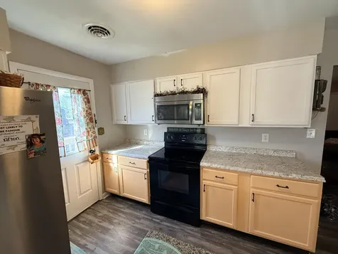 45 Mercer Circle Grottoes VA 24441