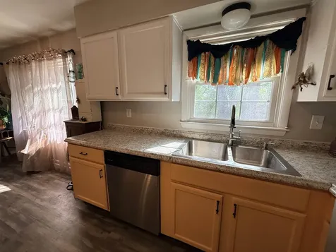 45 Mercer Circle Grottoes VA 24441