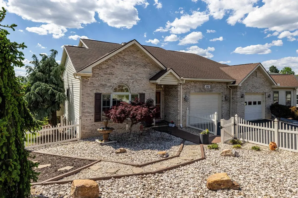 Harrisonburg VA, 2262 Lake Terrace Drive