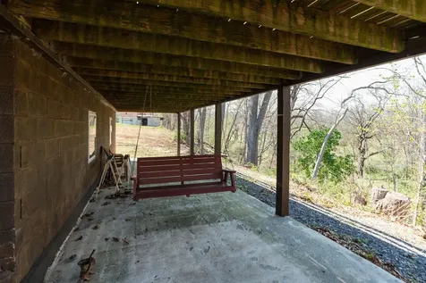 9 Hoagie Lane Swoope VA 24479