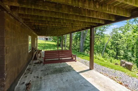 9 Hoagie Lane Swoope VA 24479
