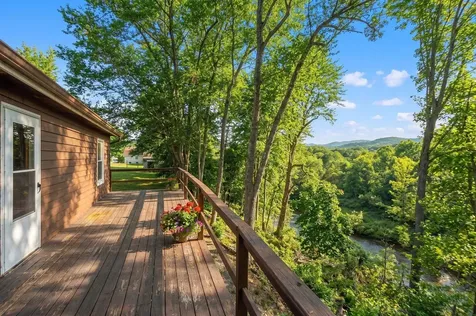 9 Hoagie Lane Swoope VA 24479