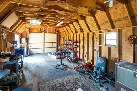 9 Hoagie Lane Swoope VA 24479