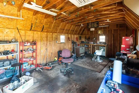 9 Hoagie Lane Swoope VA 24479