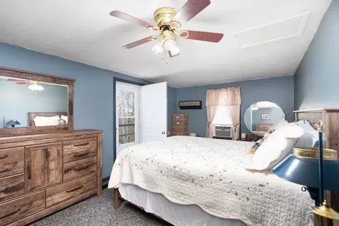 9 Hoagie Lane Swoope VA 24479