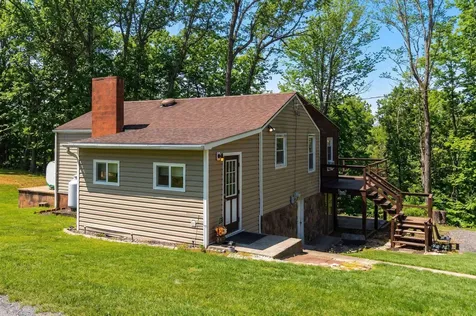9 Hoagie Lane Swoope VA 24479