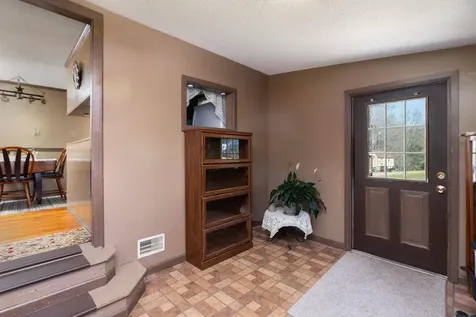 9 Hoagie Lane Swoope VA 24479