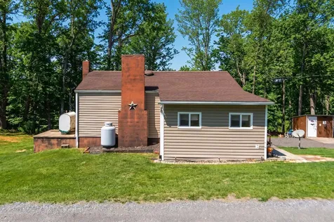 9 Hoagie Lane Swoope VA 24479
