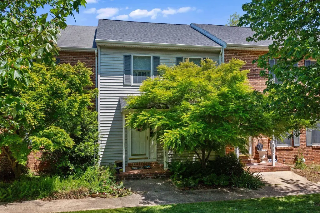 187 Emerald Drive Harrisonburg VA 22801