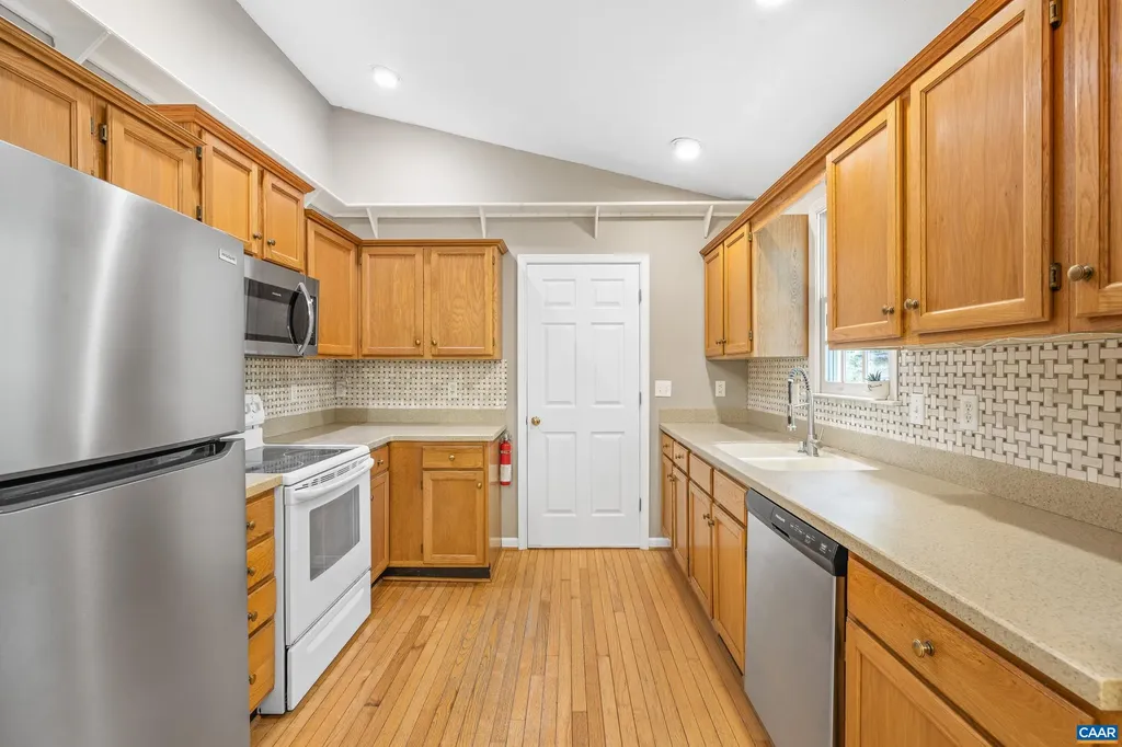 21 Ashton Road Palmyra VA 22963
