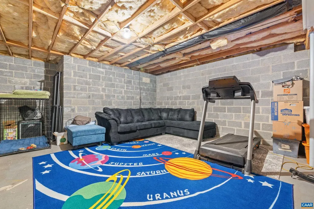 21 Ashton Road Palmyra VA 22963