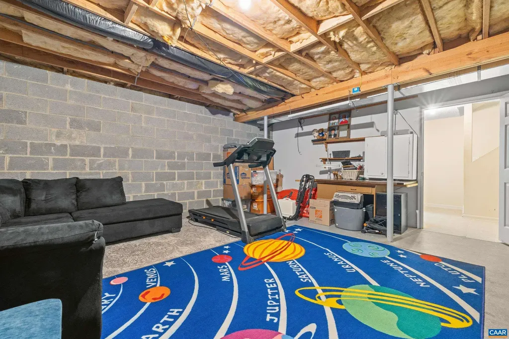 21 Ashton Road Palmyra VA 22963