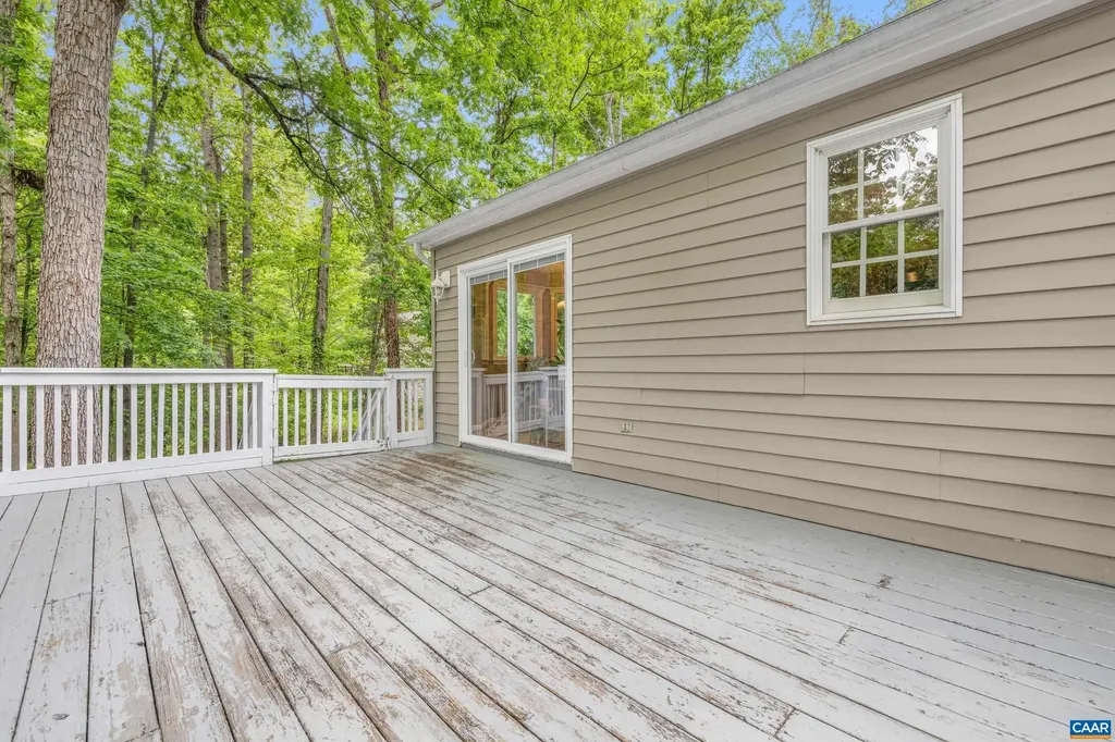 21 Ashton Road Palmyra VA 22963