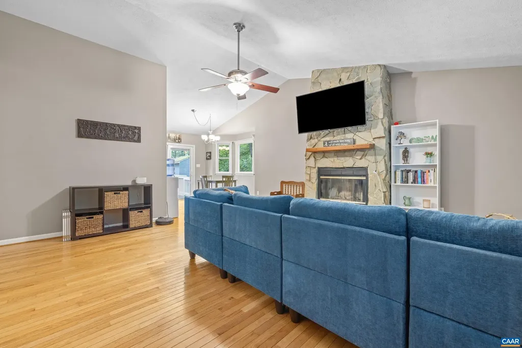 21 Ashton Road Palmyra VA 22963