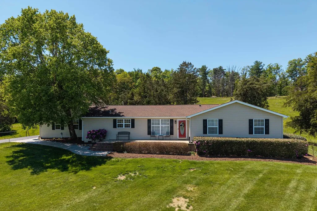 234 Paradise Lane Bridgewater VA 22812