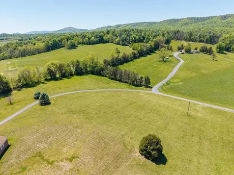 234 Paradise Lane Bridgewater VA 22812