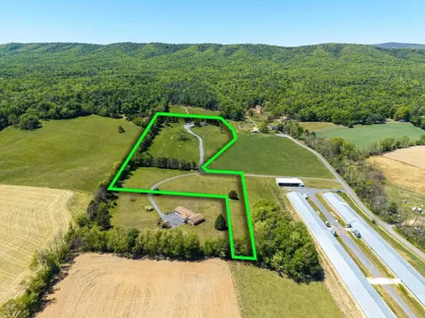 234 Paradise Lane Bridgewater VA 22812