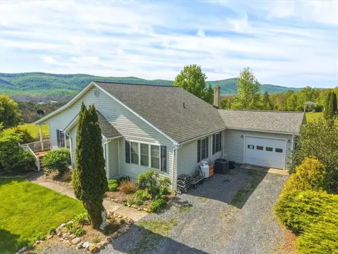 340 Nazareth Drive Fort Valley VA 22652