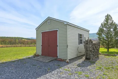 340 Nazareth Drive Fort Valley VA 22652