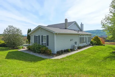 340 Nazareth Drive Fort Valley VA 22652