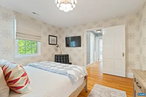 1627 Oxford Road Charlottesville VA 22903