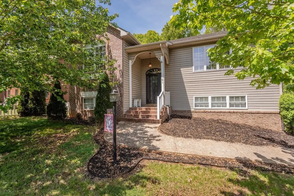 161 Sweetgum Street Elkton VA 22827
